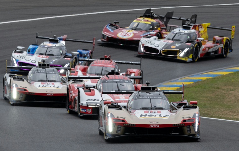 Des pilotes au départ des 24 Heures du Mans (Sarthe), le 14 juin 2025