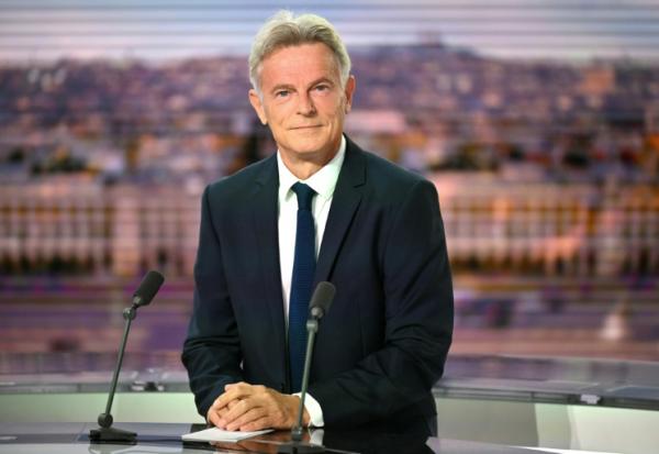 Le secrétaire national du PCF, Fabien Roussel, déclare sa candidature à l'élection présidentielle au JT de 20h le 6 septembre 2026