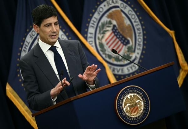 Le président de la Fed, Kevin Warsh, lors d'une conférence de presse à Washington, le 17 juin 2026