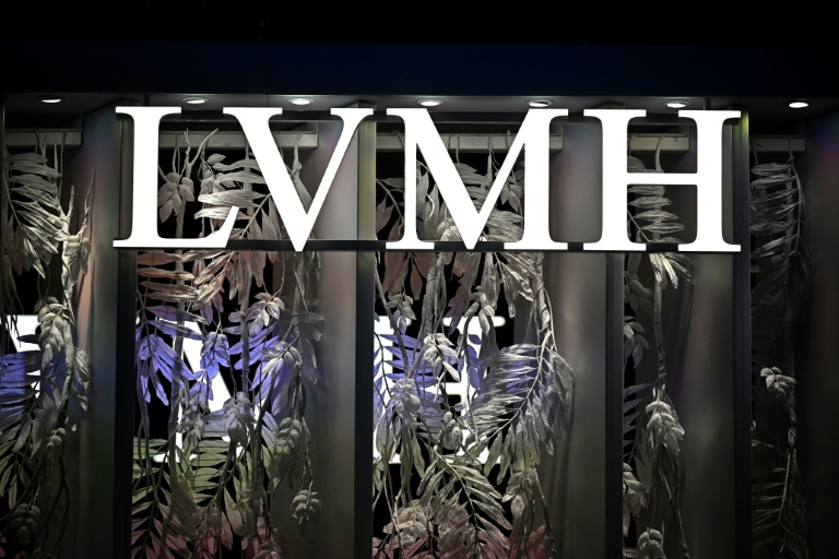 Les bénéfices sont en forte baisse pour LVMH ou Kering en 2025