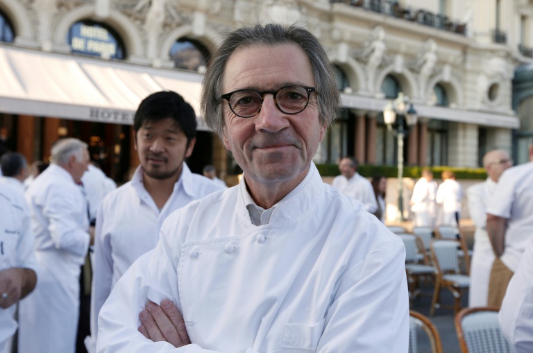 Le chef français Olivier Roellinger pose, le 17 novembre 2012, à Monaco