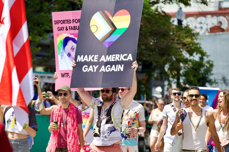 Participants à la WorldPride à Washington, DC, le 7 juin 2025
