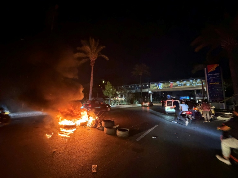 Partisans du Hezbollah manifestent, à Beyrouth au Liban, le 27 juin 2026