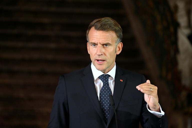 Le président français Emmanuel Macron lors d'une conférence de presse à Brühl, en Allemagne, le 17 juillet 2026