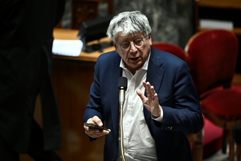 Le député LFI Eric Coquerel, président de la commission des Finances, s'exprime à l'Assemblée nationale le 19 novembre 2025 à Paris
