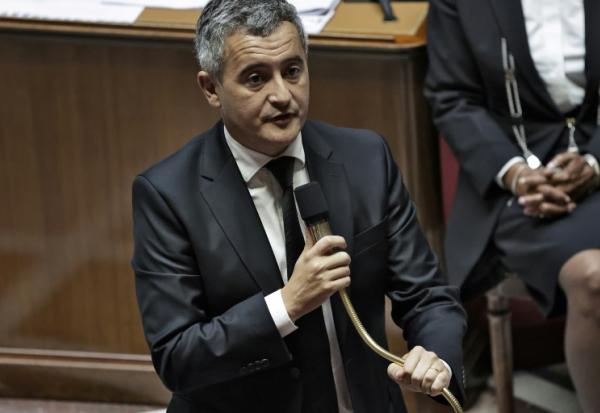 Le ministre de la Justice français, Gérald Darmanin, prononce un discours lors d'une séance de questions au gouvernement à l'Assemblée nationale à Paris, le 27 mai 2025