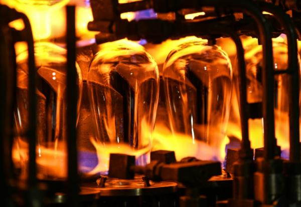 Chaîne de production à Arques, dans le Pas-de-Calais, le 13 septembre 2022. 