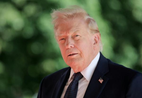 Le président américain Donald Trump arrive au sommet du G7 à Evian, le 15 juin 2026 en Haute-Savoie