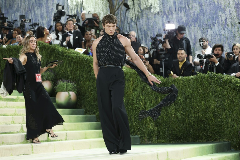 L'acteur Connor Storrie au Met Gala, à New York, le 4 mai 2026