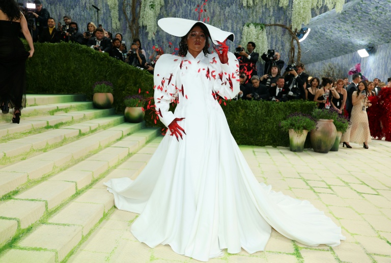 La joueuse de tennis professionnelle Naomi Osaka au Met Gala