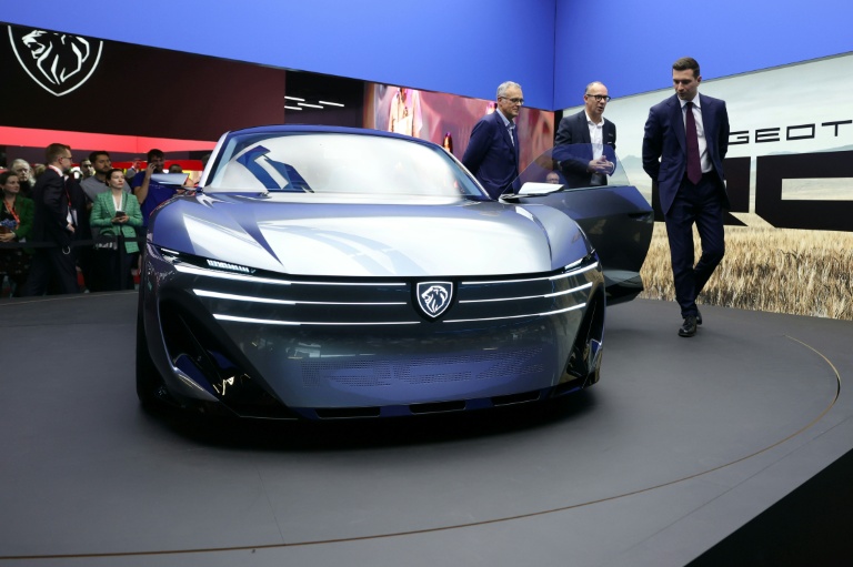 Le président du RN Jordan Bardella au Mondial de l'Auto à Paris le 16 octobre 2026