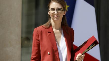Aurore Bergé à la sortie du Conseil des ministres à l'Elysée, le 2 juillet 2025