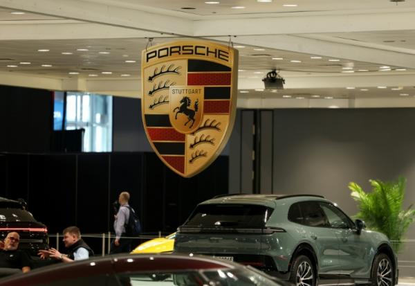 Le logo de Porsche au salon de l'auto de New York, aux Etats-Unis, le 11 avril 2026
