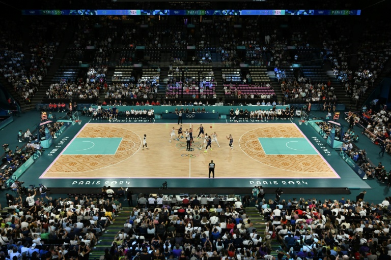 L'Arena Bercy lors du tournoi olympique masculin de basket, le 10 août 2024 aux Jeux de Paris