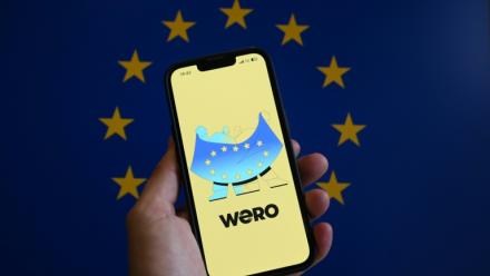 Le lancement du paiement en ligne BPCE en France avec la solution européenne Wero permet à cette dernière de marquer son territoire face aux américaines Visa et Mastercard, mais surtout face à l'euro numérique