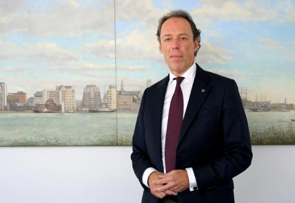 Le PDG du port d'Anvers, Jacques Vandermeiren, au siège de l'autorité portuaire, à Anvers le 21 novembre 2025