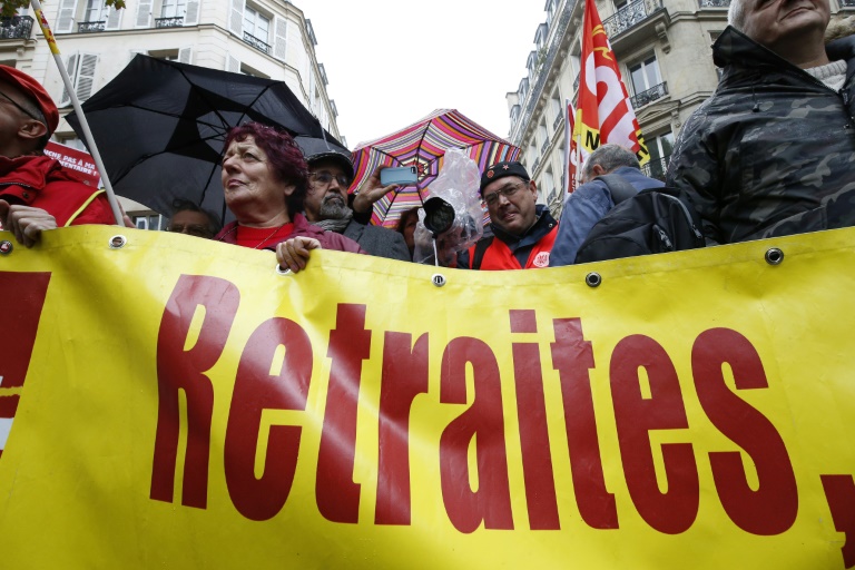Le Medef a dévoilé un peu son jeu mardi, refusant d'abaisser l'âge légal de 64 ans mais proposant quelques aménagements sur la pénibilité et sur la maternité