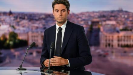 Gabriel Attal sur le plateau du 20H de TF1 lundi soir