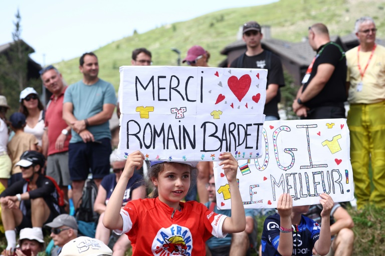 Un fan de Romain Bardet lors de la 7e étape du Dauphiné, le 14 juin 2025