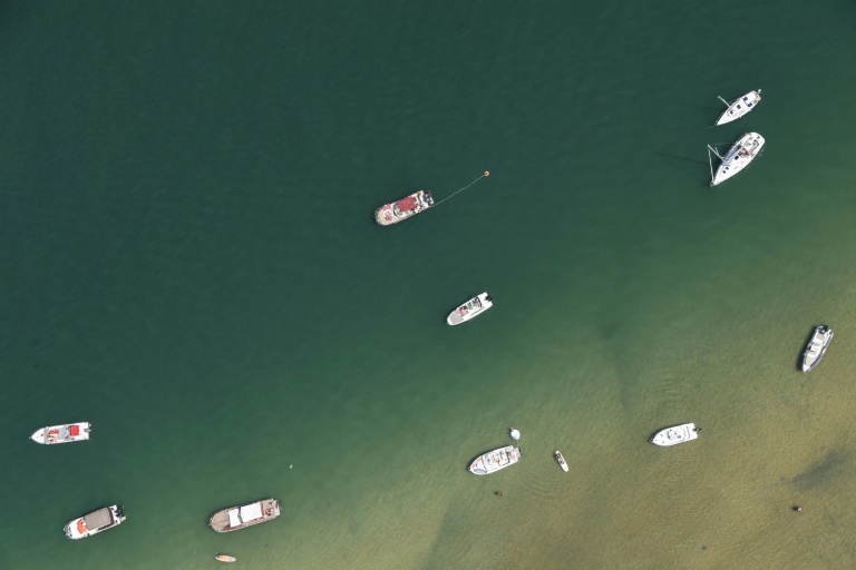 Des bateaux dans le bassin d'Arcachon à Lège-Cap-Ferret, en Gironde, le 4 août 2018