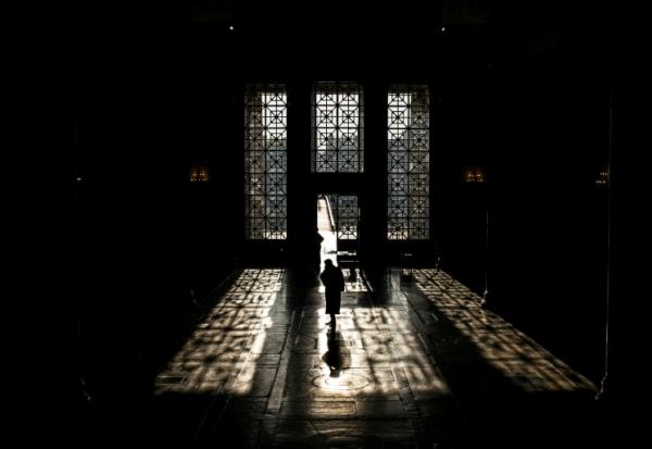 Le parquet de Lyon a annoncé le décès de Quentin, un étudiant de 23 ans hospitalisé depuis jeudi dans un état grave, après une violente agression en marge d'une conférence de l'eurodéputée LFI Rima Hassan