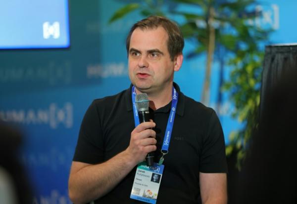 Jarek Kutylowski, président du directoire de DeepL, le 9 avril 2026 lors d'une conférence à San Francisco