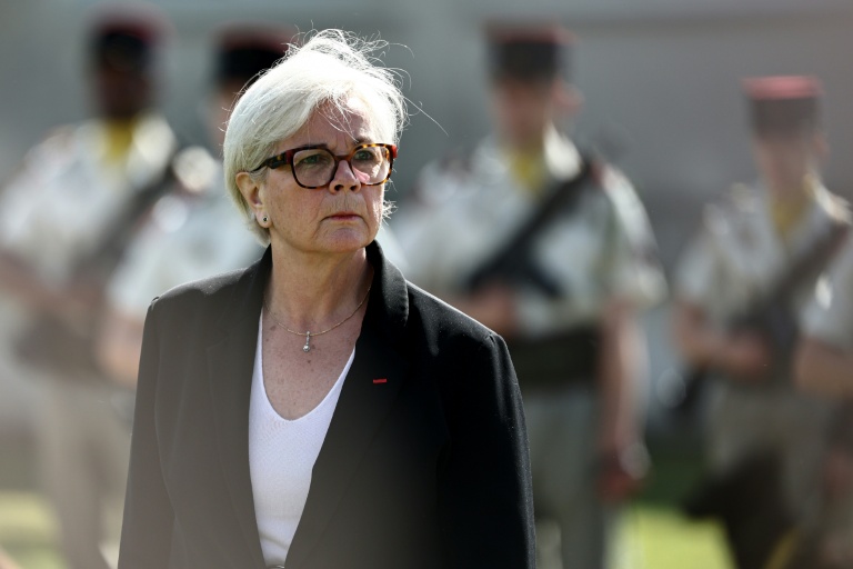 La ministre des Armées Catherine Vautrin le 28 avril 2026 à Suippes dans la Marne