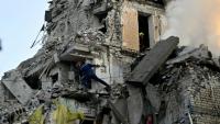 Un immeuble résidentiel détruit à Kiev, le 2 juillet 2026