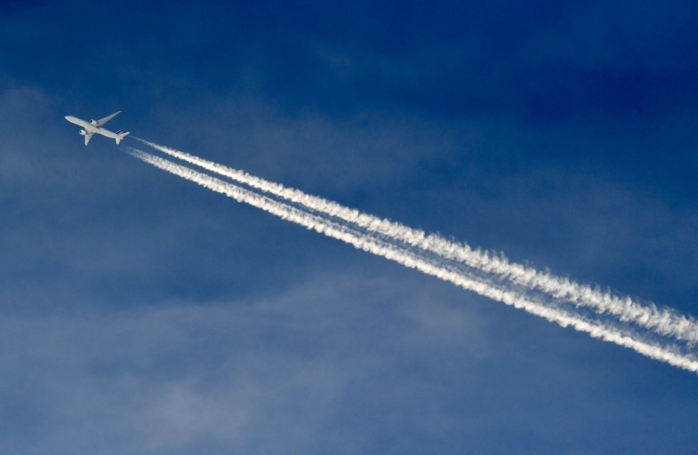 La principale organisation européenne de compagnies aériennes a appelé jeudi l'UE à repousser l'une des échéances de son calendrier de décarbonation