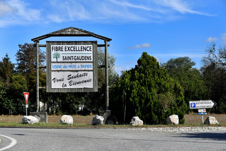 L'entrée de l'usine de pâte à papier Fibre Excellence, à Saint-Gaudens, 28 septembre 2020
