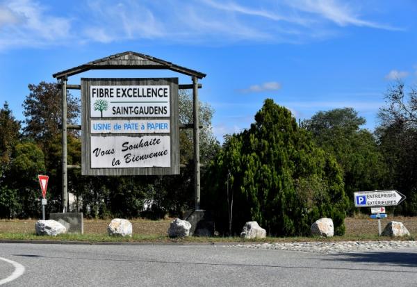 L'entrée de l'usine de pâte à papier Fibre Excellence, à Saint-Gaudens, 28 septembre 2020