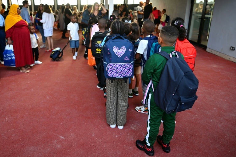 S'émanciper d'un modèle qui met les enfants sous 