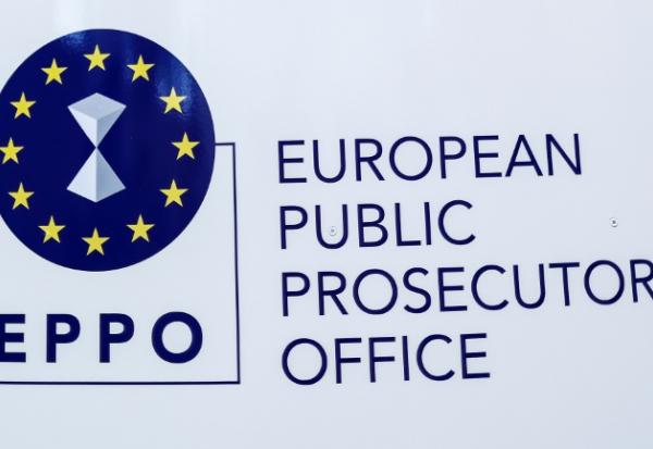 Le logo du Parquet européen (EPPO) au siège de l'institution à Luxembourg, le 1er juin 2021.