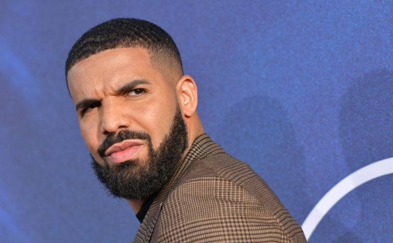 Le rappeur canadien Drake à une première de la série 