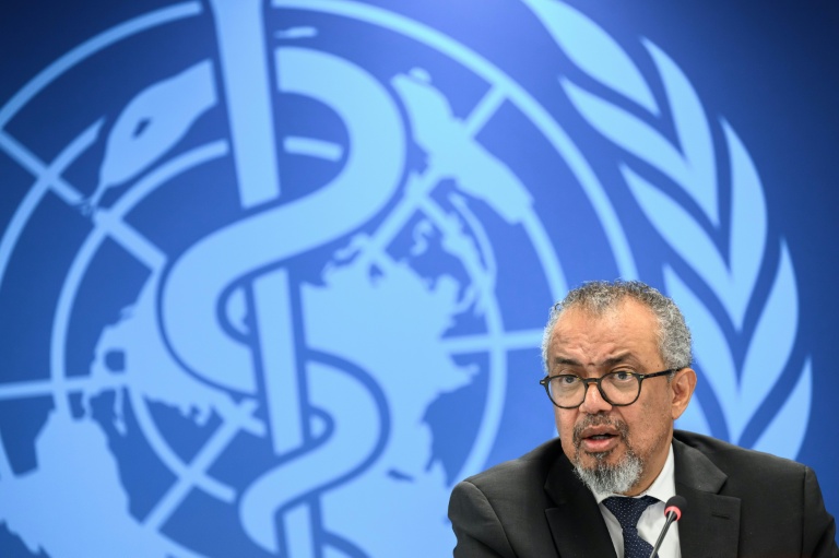 Le directeur général de l’Organisation mondiale de la santé (OMS), Tedros Adhanom Ghebreyesus, s’exprime lors d’une conférence de presse sur l’épidémie d’Ebola en République démocratique du Congo et en Ouganda, à Genève, le 20 mai 2026