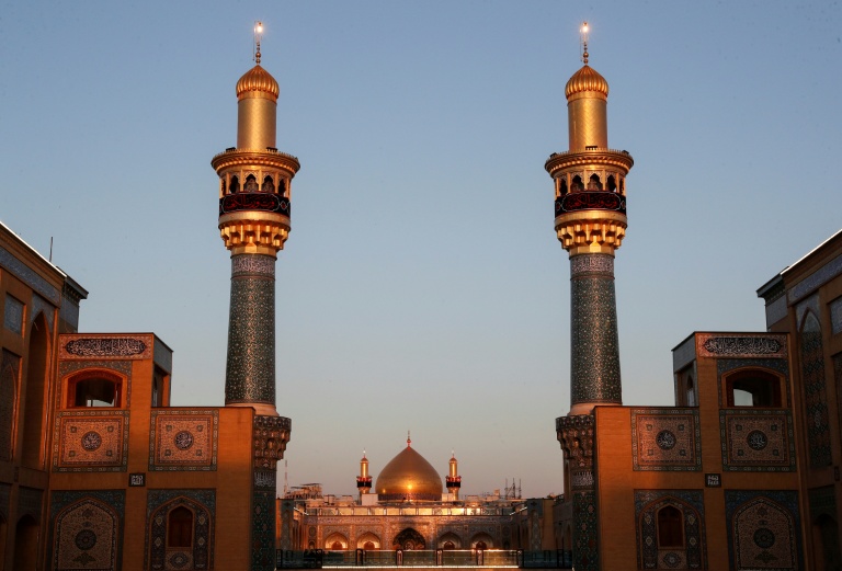 Le sanctuaire de l'imam Ali à Najaf, pendant le ramadan, le 10 mars 2026 en Irak