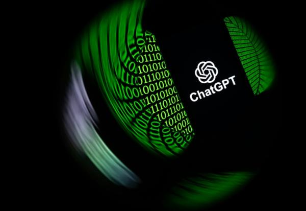 Cette photographie d'illustration, prise à Mulhouse, dans l'est de la France, le 11 février 2025, montre le logo de ChatGPT, le chatbot d'intelligence artificielle d'OpenAI