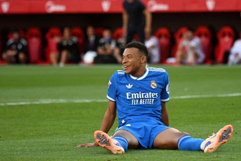L'attaquant français du Real Madrid Kylian Mbappé lors d'un match de Liga sur le terrain du Séville FC, le 17 mai 2026