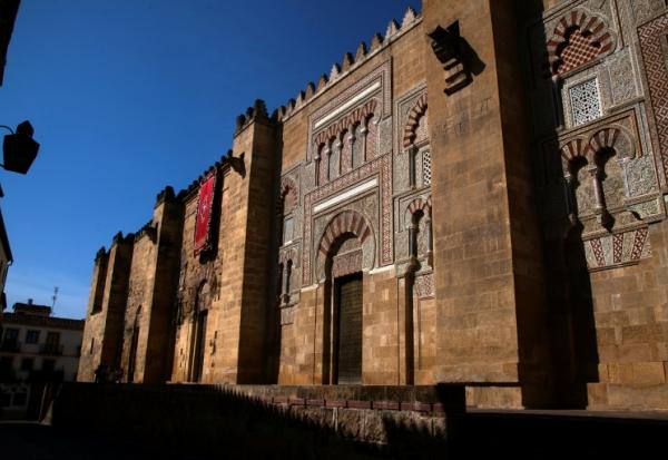 La façade de la cathédrale de Cordoue, le 12 juin 2023