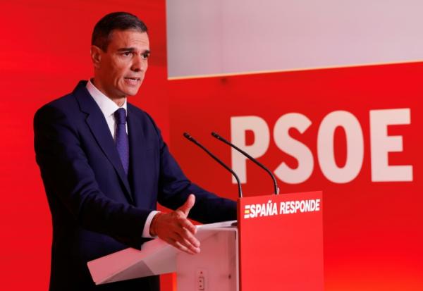Le Premier ministre espagnol Pedro Sanchez lors d'une conférence de presse au siège du PSOE, le 12 juin 2025 à Madrid