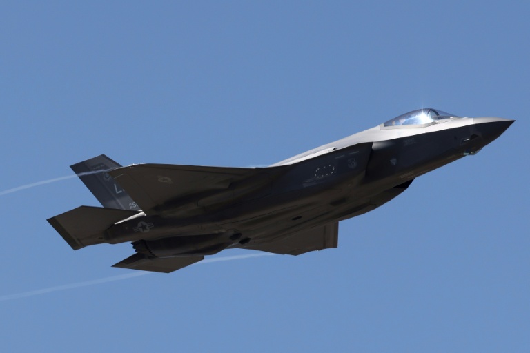 Démonstration du chasseur F-35 de Lockheed Martin au salon de Farnborough, près de Londres, le 20 juillet 2026