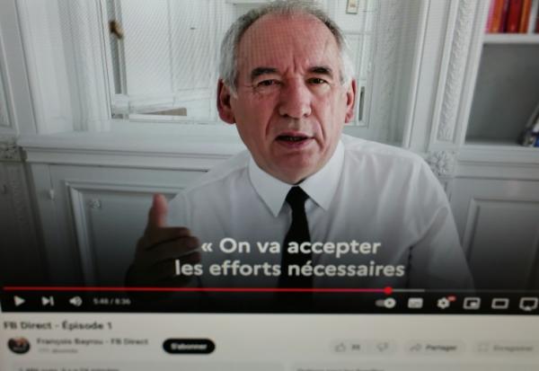 Image captée sur un écran d'ordinateur du premier épisode, sur YouTube, de "FB Direct", du Premier ministre François Bayrou, le 5 août 2025, à Paris
