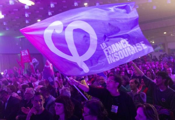 Le tribunal administratif de Paris a suspendu la décision du préfet de police d'interdire un concert de LFI prévu sur la place de la République