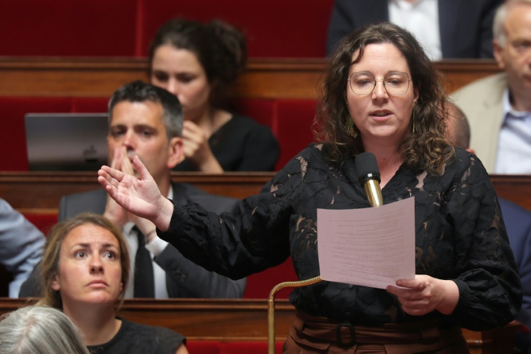 - Censure -