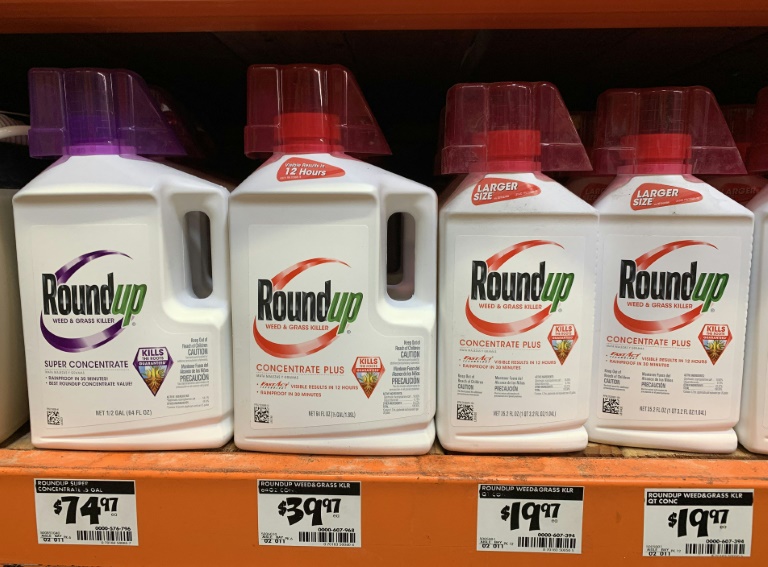 Des bouteilles d'herbicide Roundup dans un magasin en Californie, aux États-Unis, le 1er septembre 2019