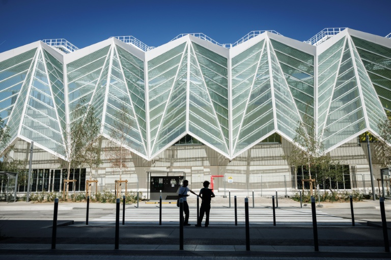La nouvelle gare Université Paris-Saclay sur la future ligne 18 du métro automatique du Grand Paris Express le 4 septembre 2026