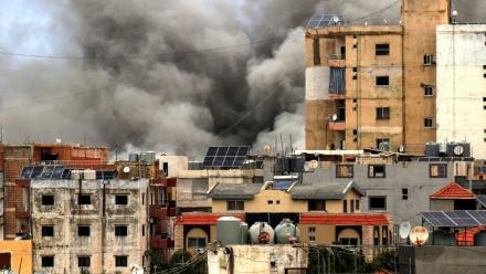 Une frappe aérienne israélienne sur un quartier de la ville de Tyr, dans le sud du Liban, le 15 mai 2026
