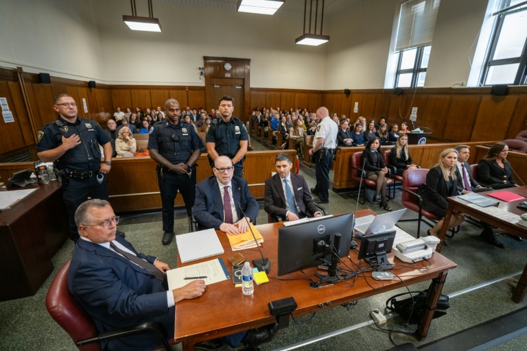 L'ancien producteur de Hollywood Harvey Weinstein devant un tribunal de New York, le 23 septembre 2026 
