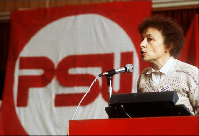Huguette Bouchardeau donne un discours le 16 novembre 1979 au Havre (Seine-Maritime)