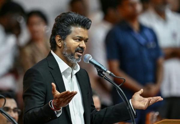 L'acteur indien C. Joseph Vijay investi chef de l'exécutif de l'Etat du Tamil Nadu (sud-est), le 10 mai 2026 à Chennai